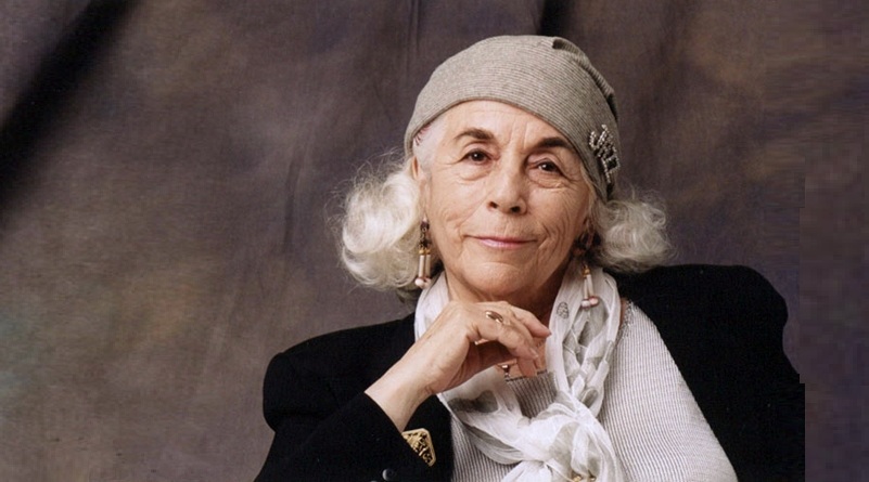 Mujer de letras total, una humanista española en el difícil contexto del siglo que le tocó vivir.